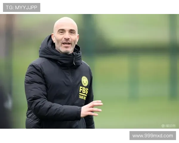 霍尔:与顶级球员对抗铸就更强 霍尔:与顶级球员对抗铸就更强